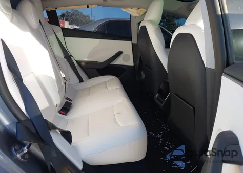 2025 Tesla Model 3 Long Range Rear-Wheel Drive/Standard Rear-Wheel Drive z USA, uszkodzony, nr VIN 5YJ3E1EA4SF937976